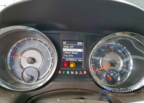 2016 Chrysler Town & Country Touring z USA, uszkodzony, nr VIN 2C4RC1BG2GR157690